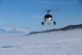 Gigantische vallei ontdekt onder het ijs van Antarctica