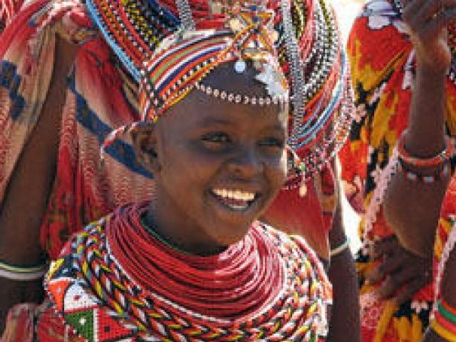Kleurrijke Masai en veel, heel veel dieren
