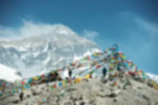 Nepalees breekt eigen klimrecord Mount Everest