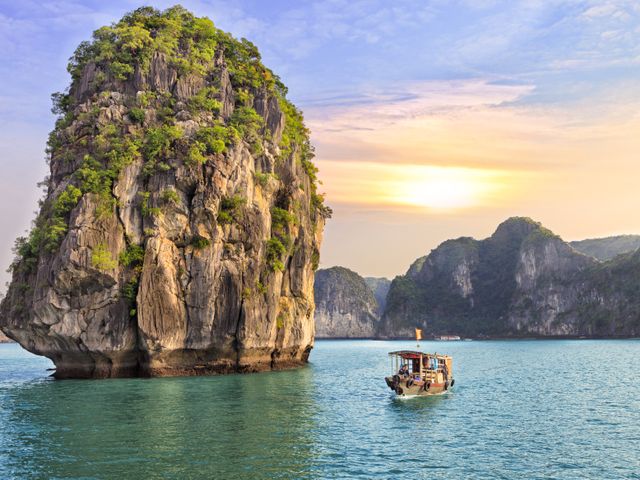 Vietnam bucketlist: Halong Bay, Lantern City & Mekong Delta