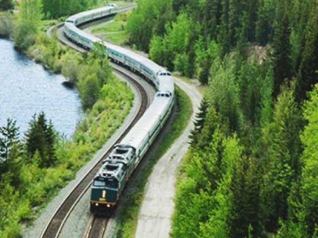 Capital Express: Per trein door Oost-Canada