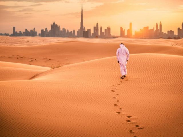 Dubai, moderne stad en oneindige woestijn