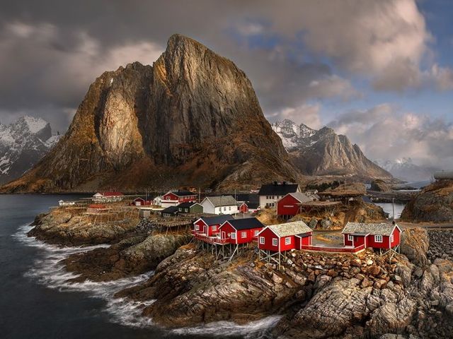 Avontuur Lofoten: roadtrip naar rode paalwoningen